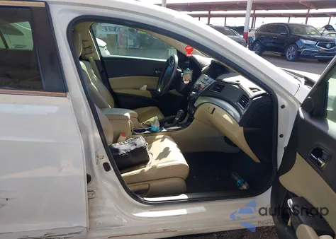 2017 Acura Ilx Acurawatch Plus Package из США, поврежденный, VIN 19UDE2F38HA012663